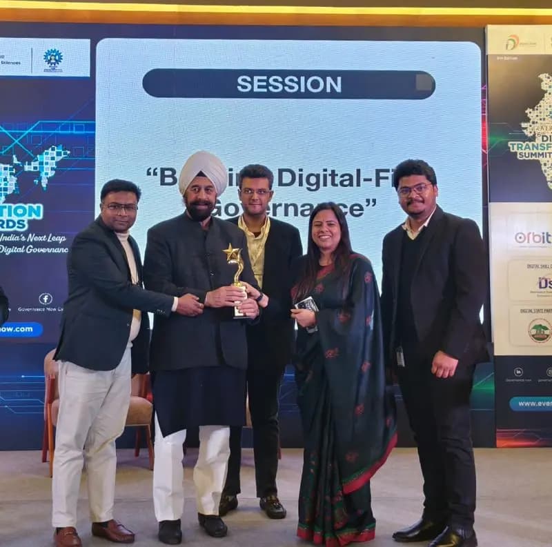 Prodios Labs receiving the Award of Excellence for Digital Transformation & Leader in Public Sector